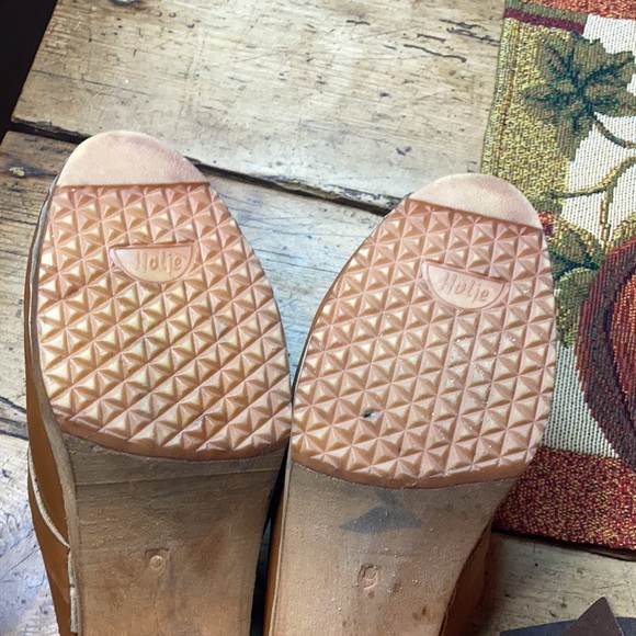 Olof Daughters Clog Mule - Picture 9 of 12